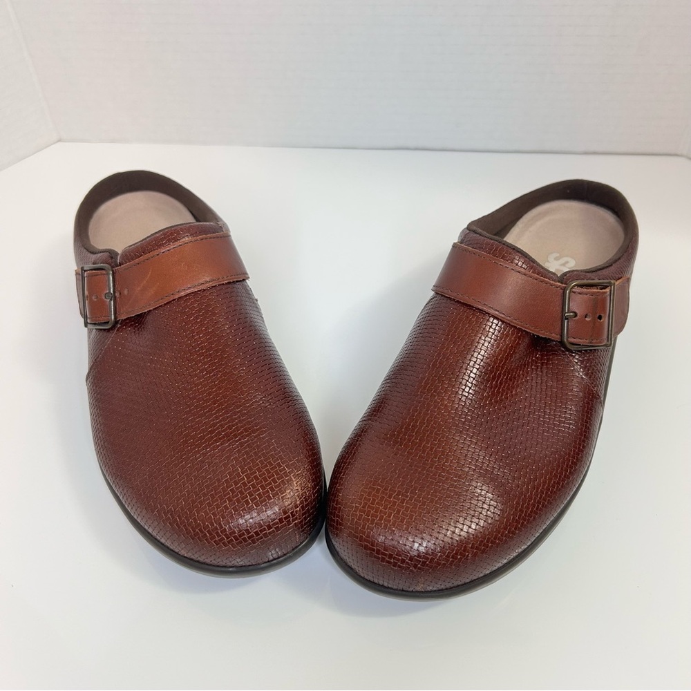 SAS® Slip-Ons shoes Women’s 8– Leather Upper